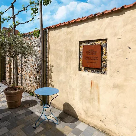 Seaside Charm & Privacy, Cleaning Included *