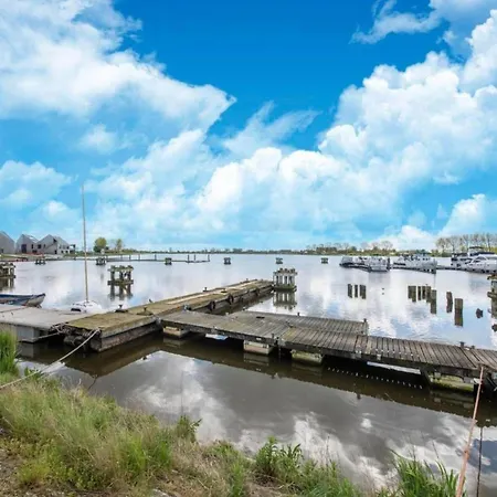 Seaside Charm & Privacy, Cleaning Included Holiday home *