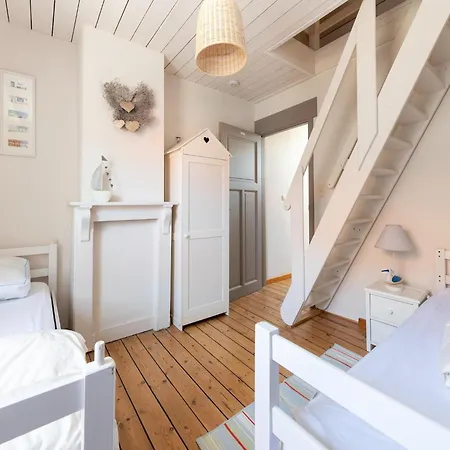Authentic Fisherman's House In Nieuwpoort, Cleaning Included Holiday home Nieuwpoort