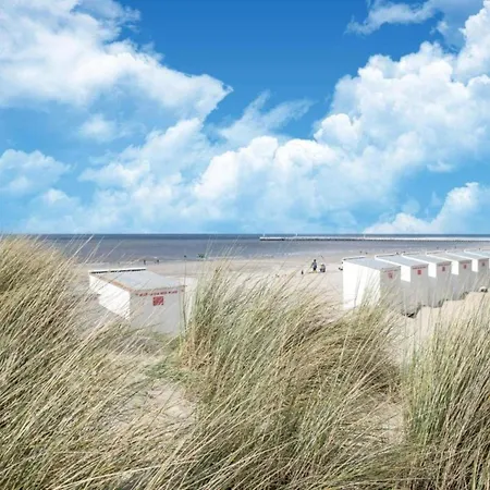 Seaside Charm & Privacy, Cleaning Included * Nieuwpoort