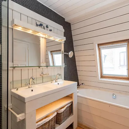 Seaside Charm & Privacy, Cleaning Included