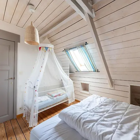 Seaside Charm & Privacy, Cleaning Included * Nieuwpoort