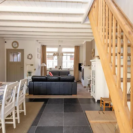 Holiday home Seaside Charm & Privacy, Cleaning Included *