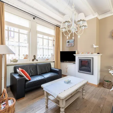 Authentic Fisherman's House In Nieuwpoort, Cleaning Included Holiday home Nieuwpoort